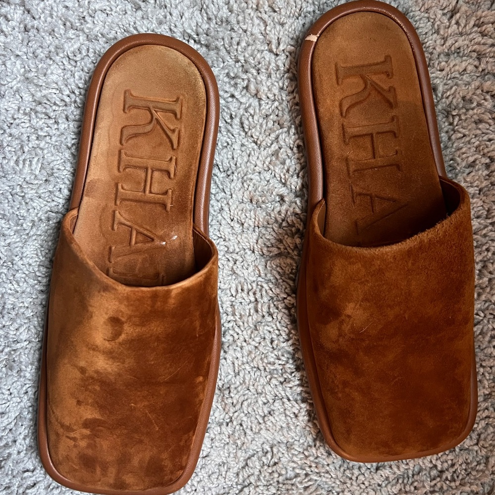 Khaite Slip-On Mules in Camel Size 38